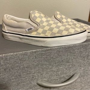 Women’s Vans gray/white checkered slip-ons size 9